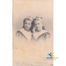 L. Helene Bernstein R. Marta Bernstein tweeling F00000795